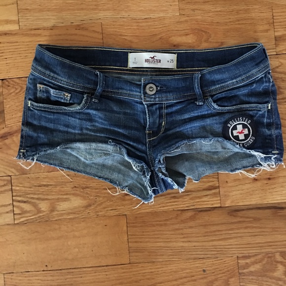 Hollister Jean Shorts - Picture 2 of 4