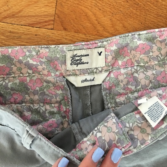 American Eagle Shorts - Picture 4 of 4