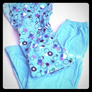 Scrubs set top and bottom included