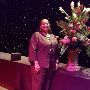 Meet your Posher, Jacqueline