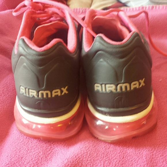 *SOLD* Nike Air Max running shoe size 9 1/2 - Picture 5 of 8