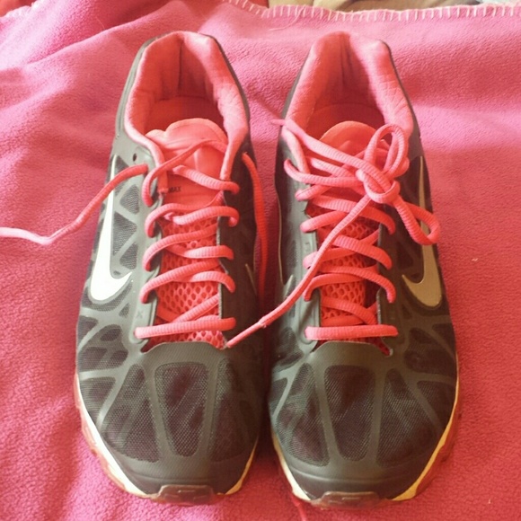 *SOLD* Nike Air Max running shoe size 9 1/2 - Picture 6 of 8