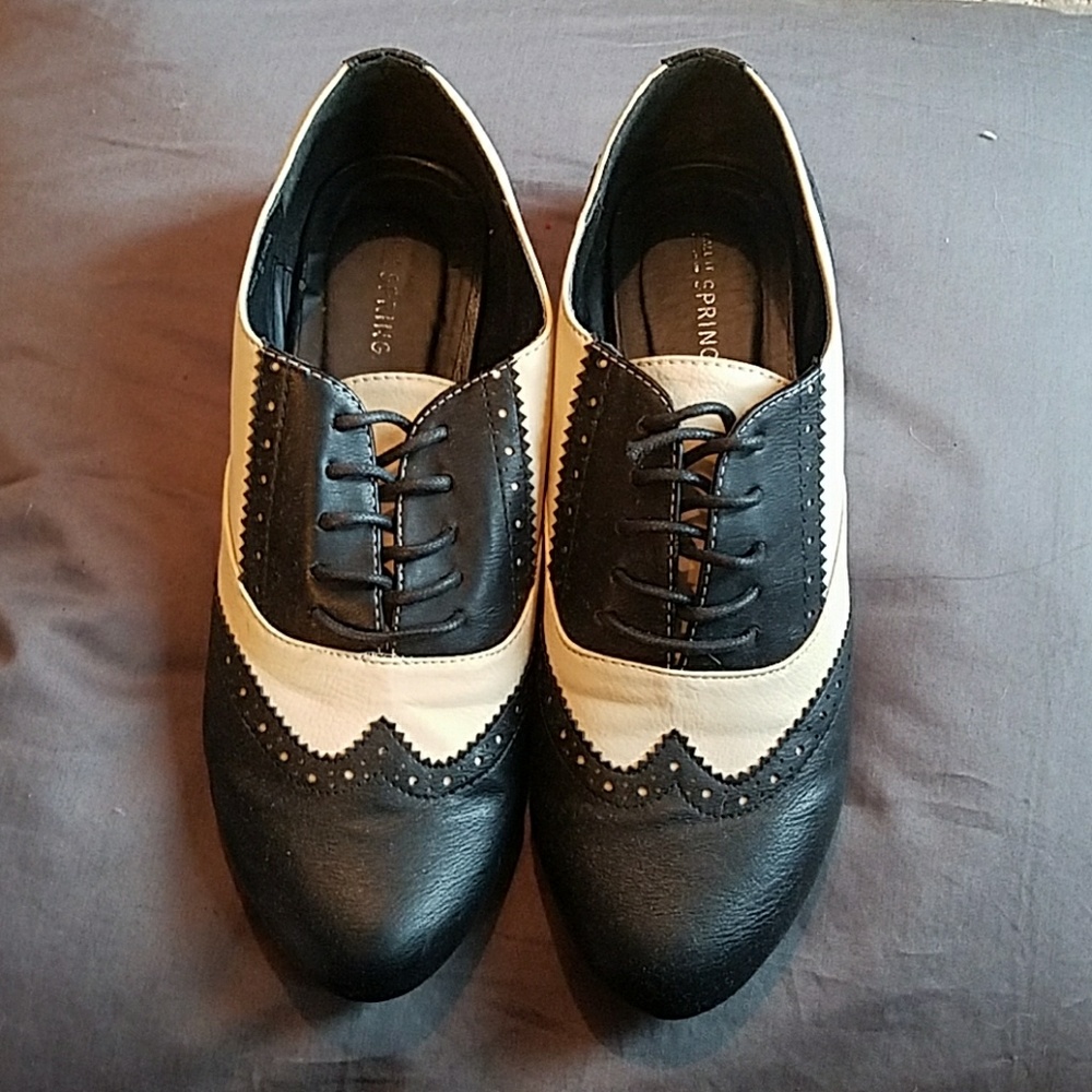 Black and Cream Vintage Style Shoes