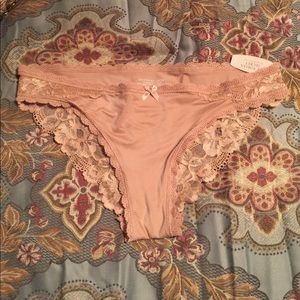 💥💥FINAL SALE💥💥 VS cheeky panties