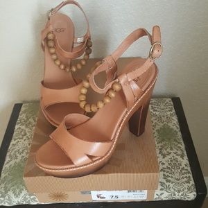 UGG sandals, natural / wood heel platform