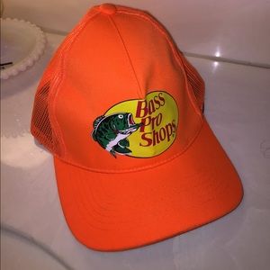 New never worn bass pro hat ! No tag