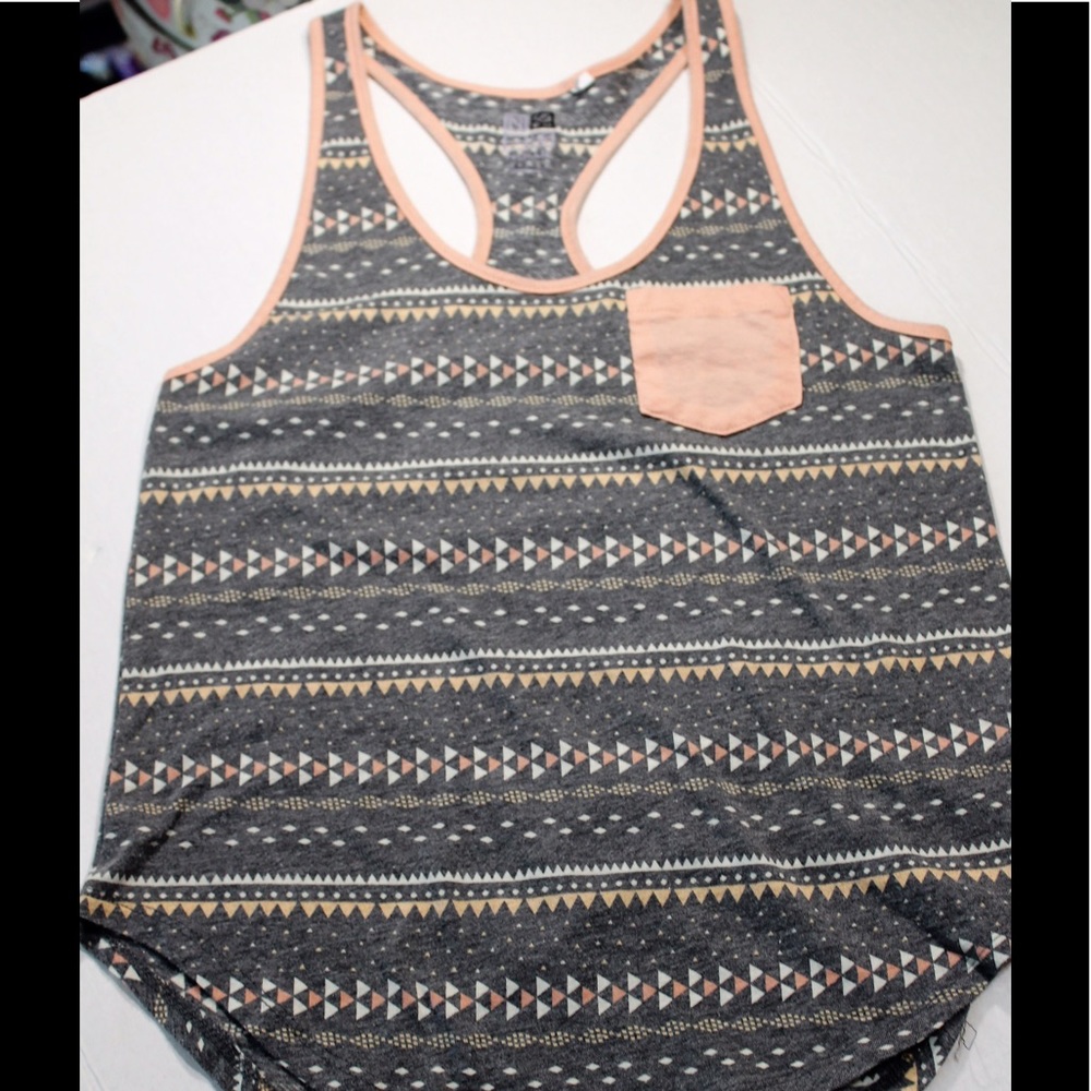 Nollie tank S - Picture 1 of 2