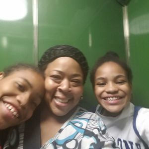 Meet your Posher, Kelly