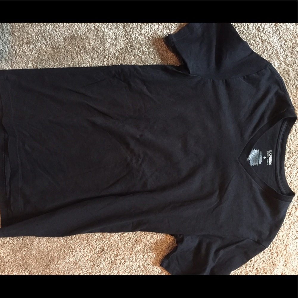 Men's express v-neck tee