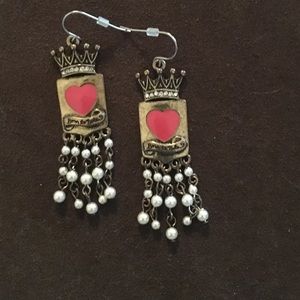 Princess Vera Wang 'Born to Rule' earrings