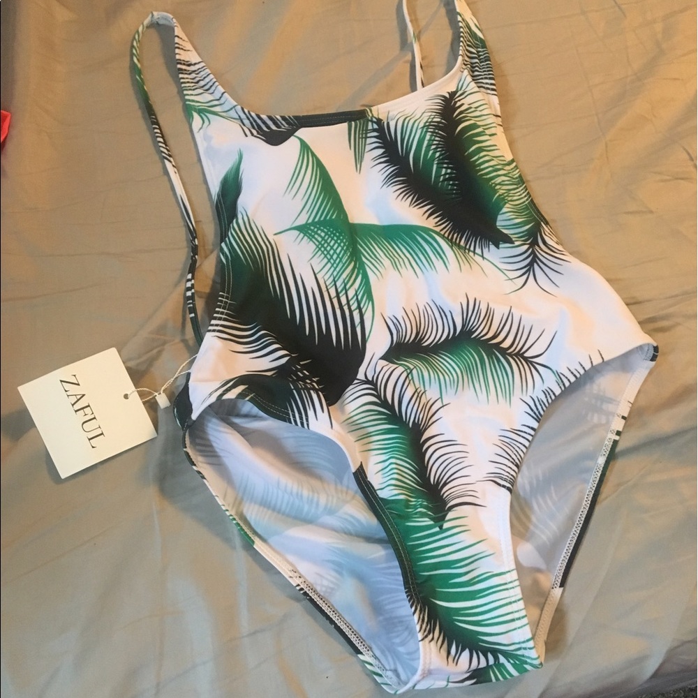 One piece criss cross leaf print bathing suit