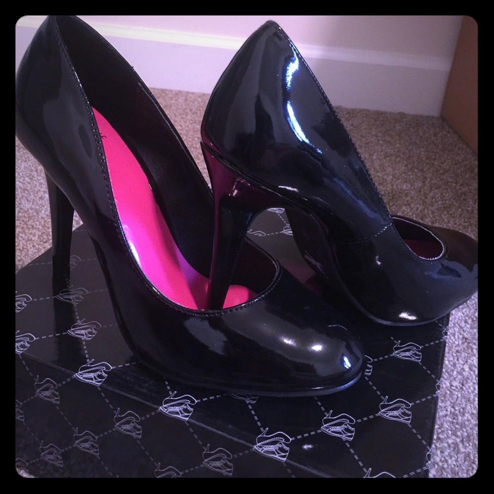 Black heels