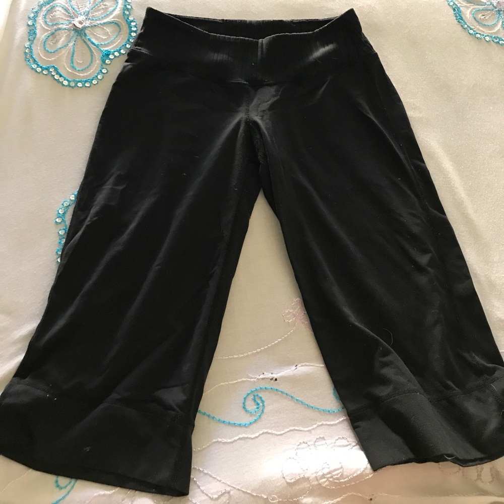 Lulu lemon workout capris