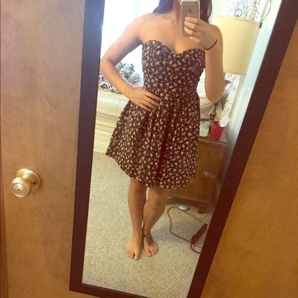 Strapless floral summer dress