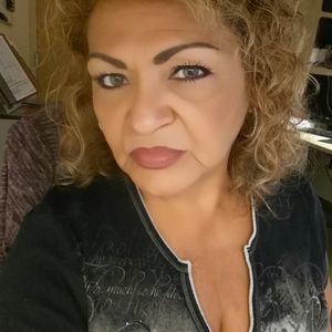 Meet your Posher, Connie