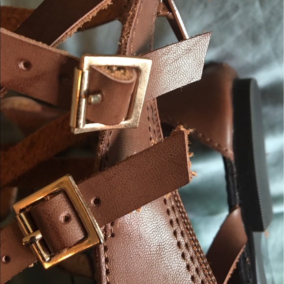 Sandals - Picture 3 of 4