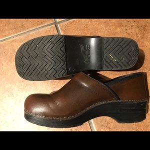Size 40 brown Dansko's