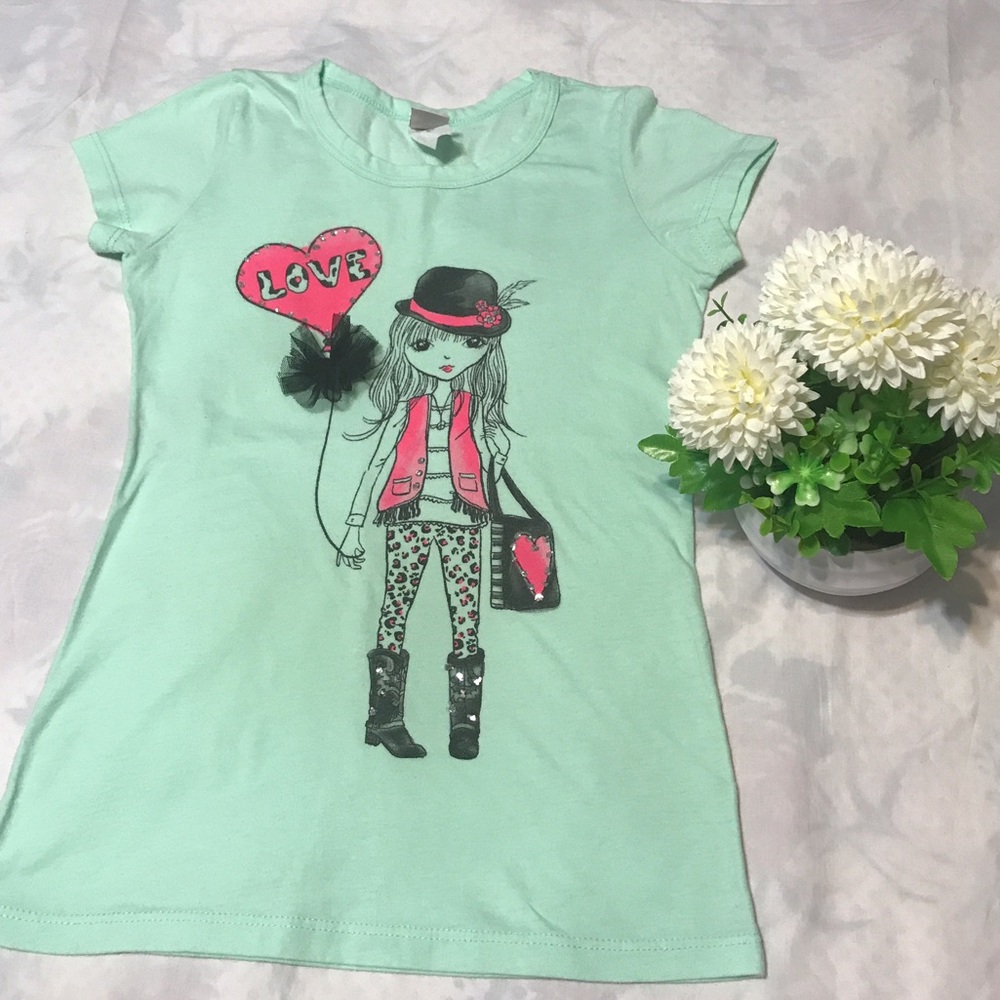 Mint tee with adorable print from La Teez