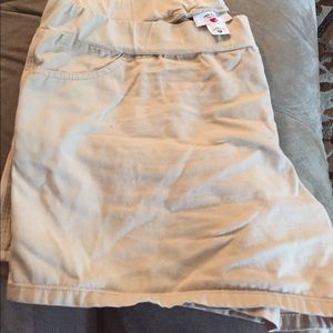 Two Hearts maternity shorts