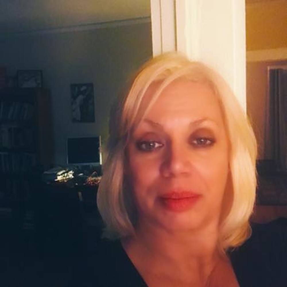 Meet your Posher, Denise