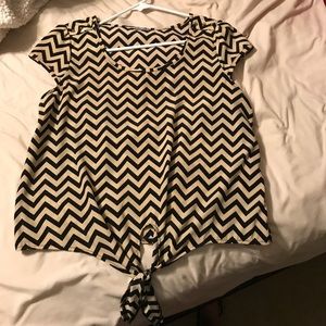 Chevron top