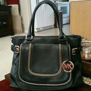 Beautiful Authentic MK leather hand bag