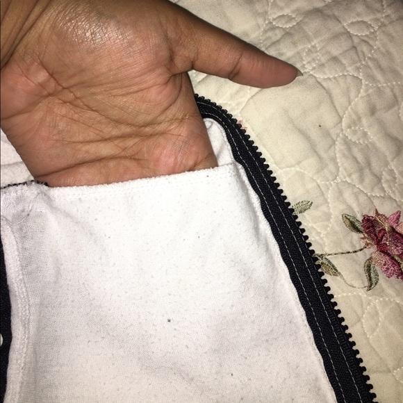 🎀VS PINK WHITE ZIP UP JACKET🎀 - Picture 7 of 8