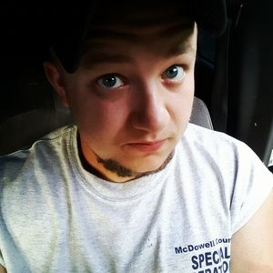 Meet your Posher, Ethan