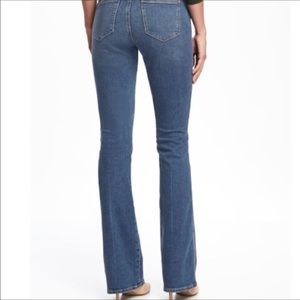 GAP Low Rise Women's Size 12 Flare Jeans 👖