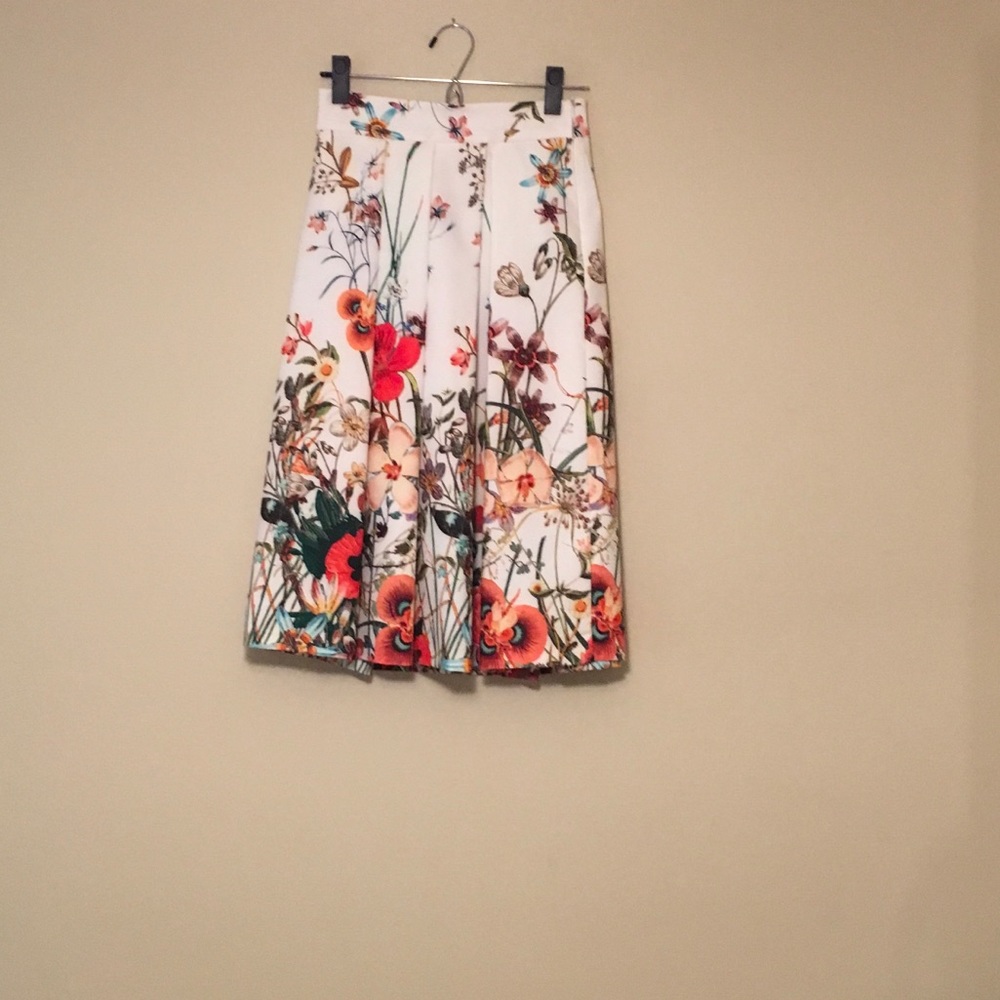Floral midi length skirt