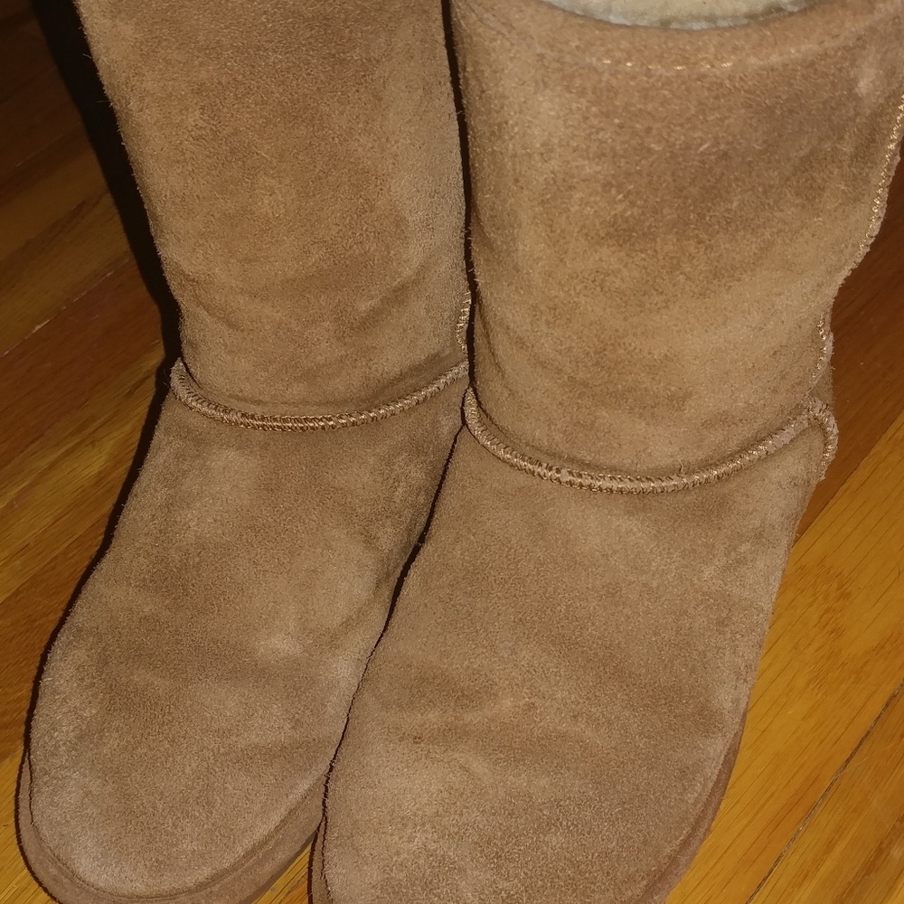 Bear paw boots