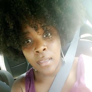 Meet your Posher, Janelle