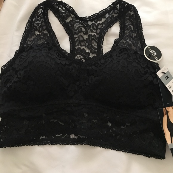 Delta Burke Other - NWT Delta Burke BLACK bralette!!
