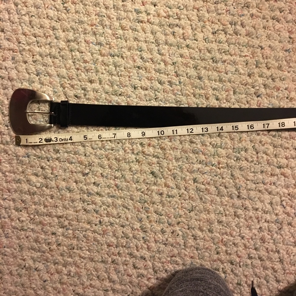 Black "patent leather " belt with silver buckle - Picture 4 of 5