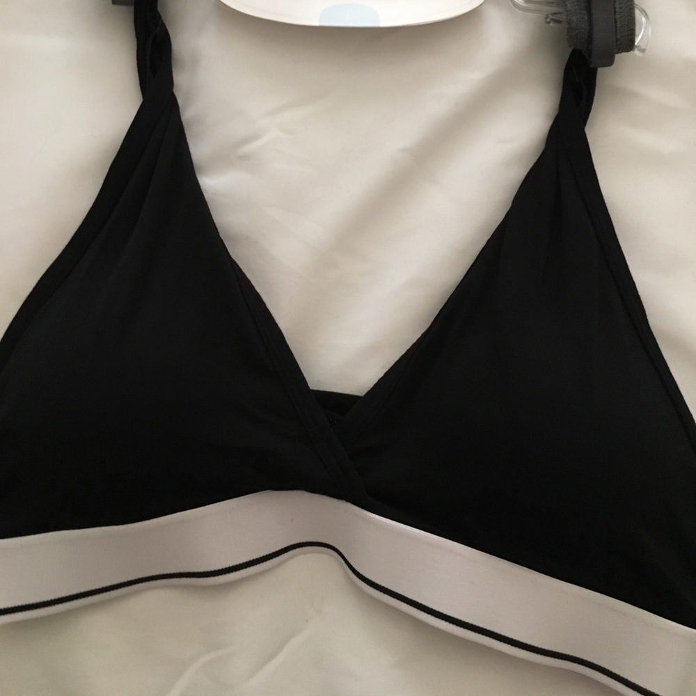 CLEARANCE NWT Marilyn Monroe TWO PACK comfort bras - Picture 2 of 5