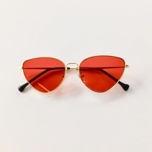 Red Cat Eye Sunnies 🐱🌹☀️