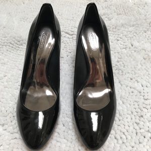Coach never worn heels