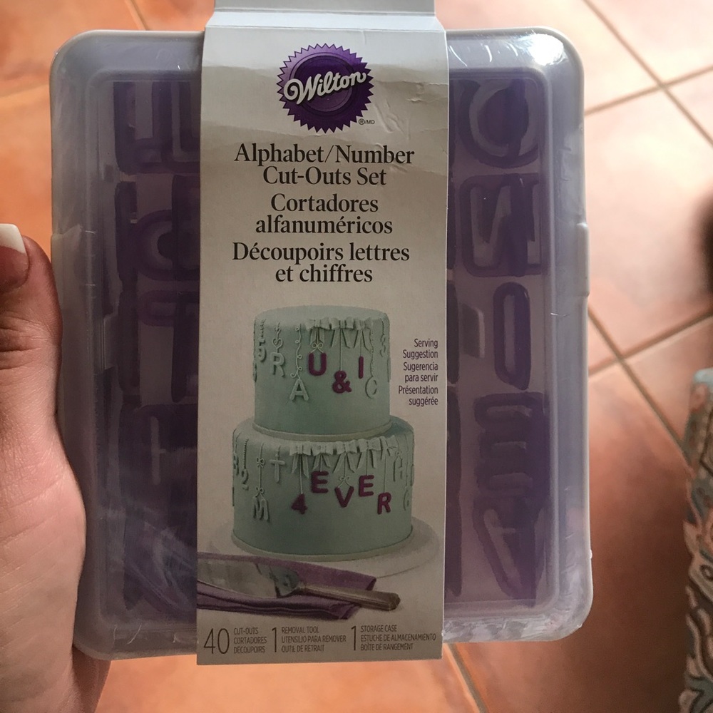 Cut Out Set for cakes