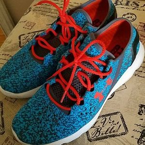 Under Amour tennis shoe