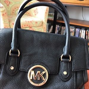 🎈SALE🎈PRICE FIRM. Authentic Michael Kors bag