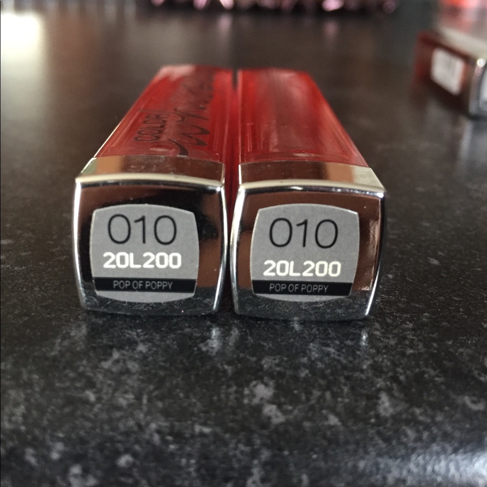 6-Bundled Maybelline Whisper Lipsticks - Picture 2 of 5