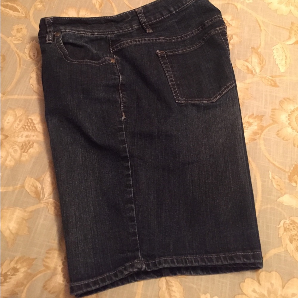 Avenue denim shorts