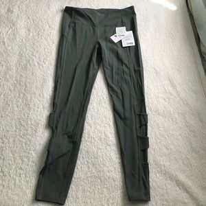 *NEW* Athleta High Rise Mesh Legging