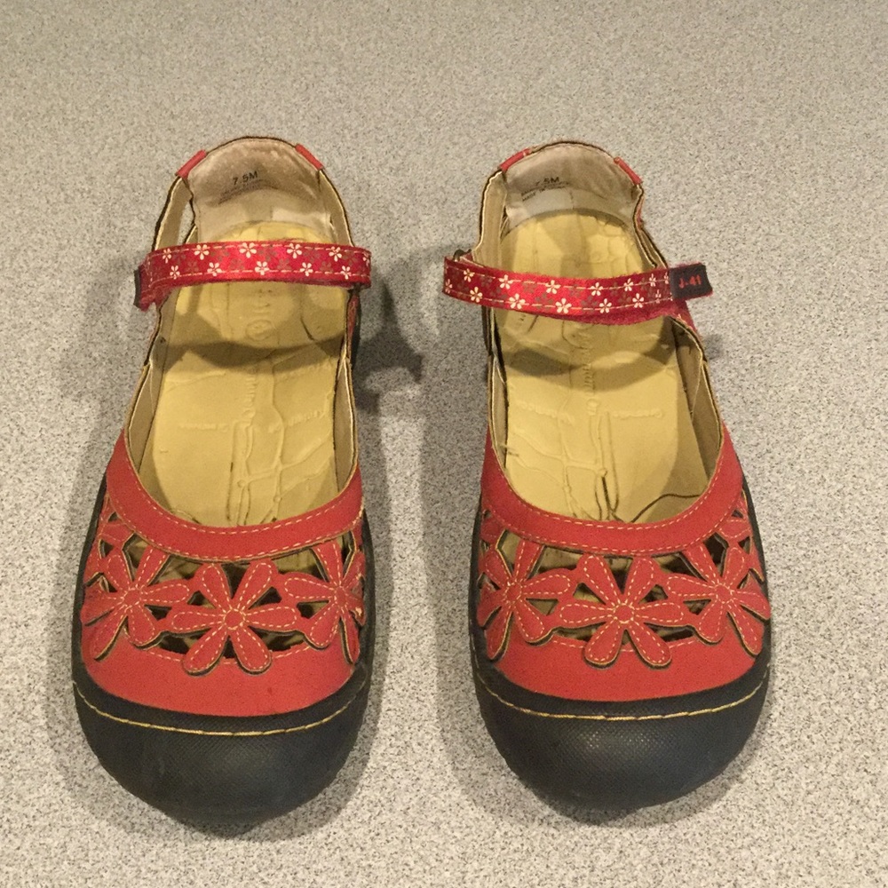 Adorable Red Walking Shoes 🌷