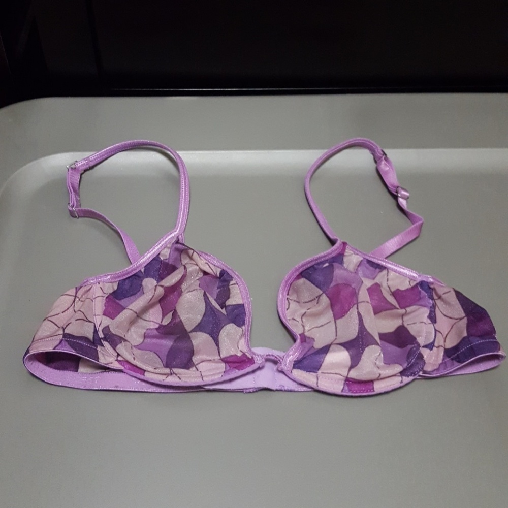 Victoria's Secret Unlined Bra (34B)