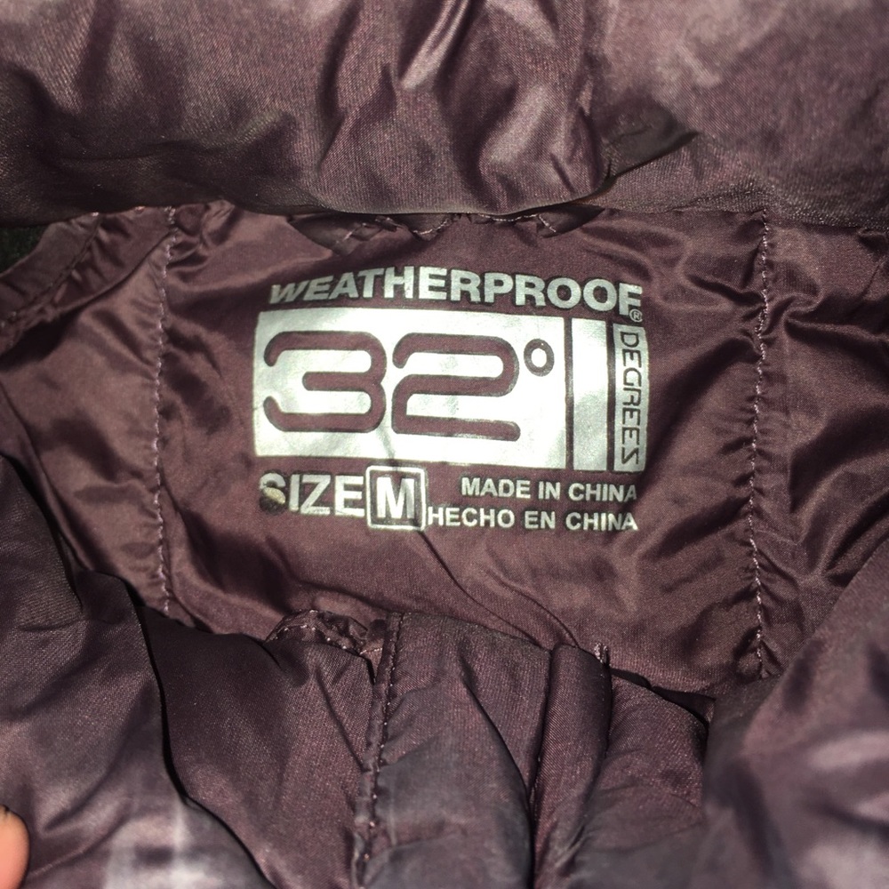 Weatherproof Jacket 💕 - Picture 2 of 3