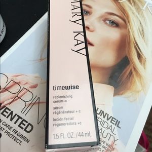 Replenishing serum+C