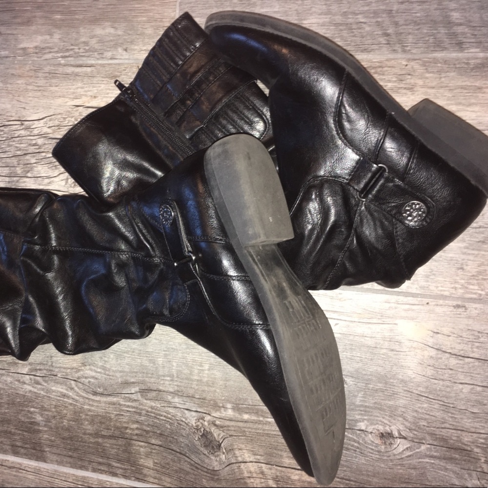 Boots - Picture 2 of 2