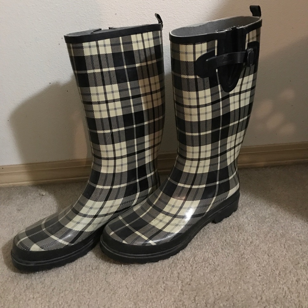 Rain boots