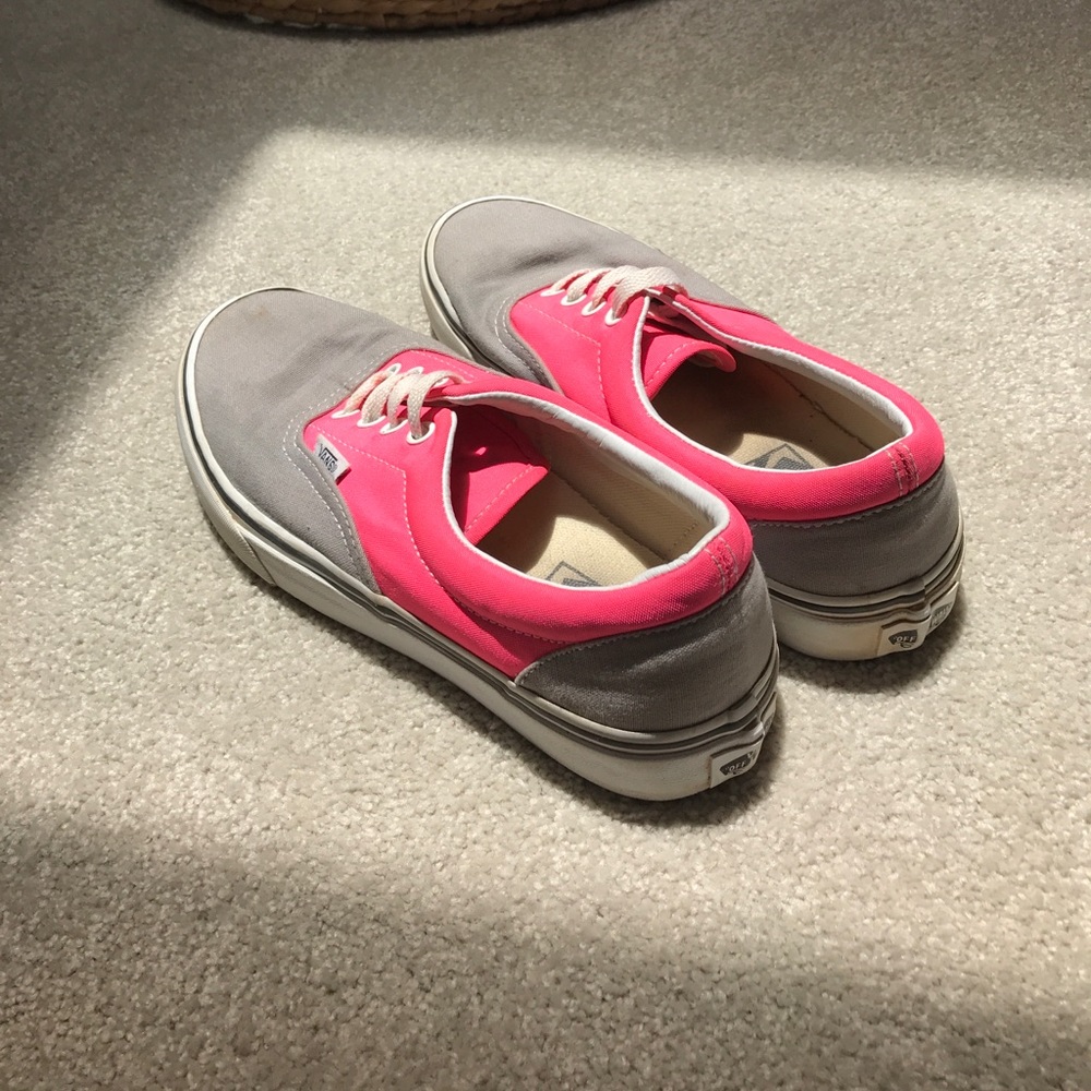 Vans - Picture 6 of 6